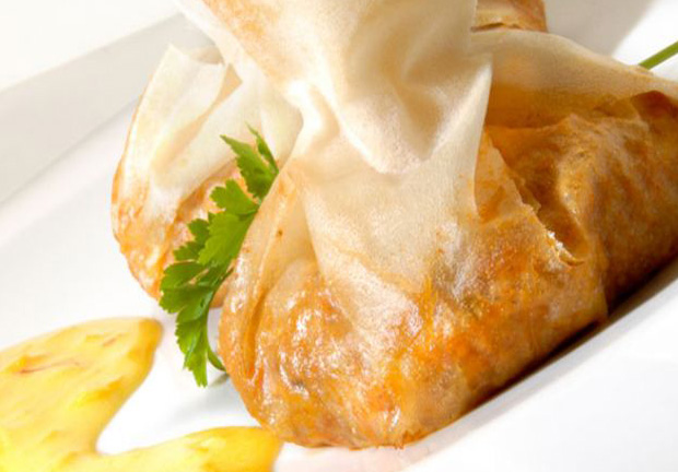 Centolla en brick con salsa de vermouth