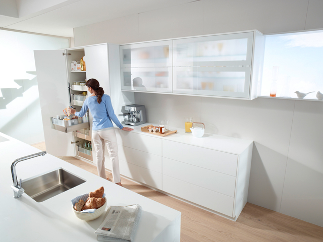 Y aquí, simplemente vuelve a pilotar sobre su lado izquierdo.