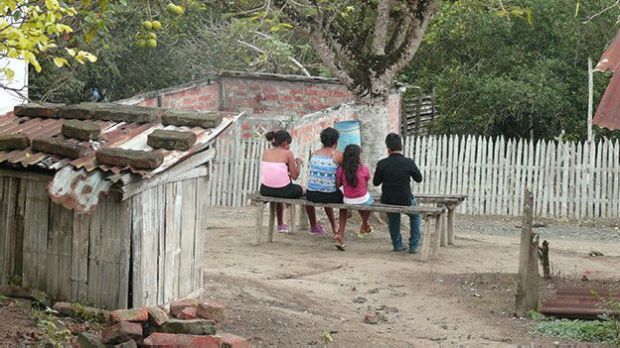 Pile es un pueblo de casas bajas y calles de barro